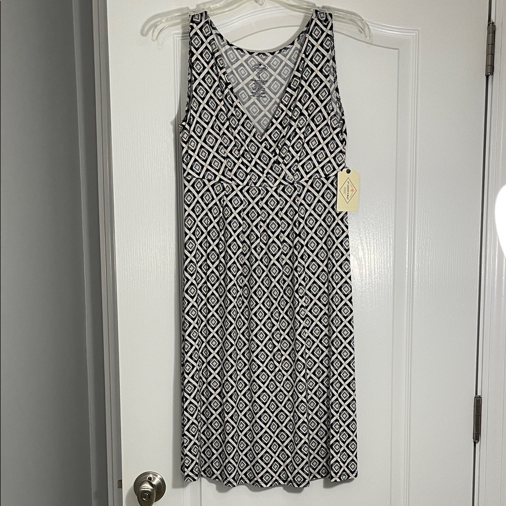 St. John's Bay Black and White Diamond Pattern Dress Size S